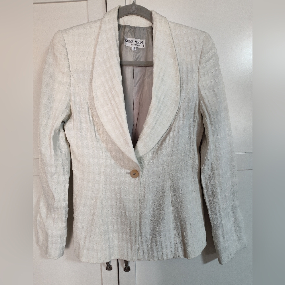 Armani collection Women Blazer Vtg sz 8 1-button double lapel Viscose+ **1 Flaw